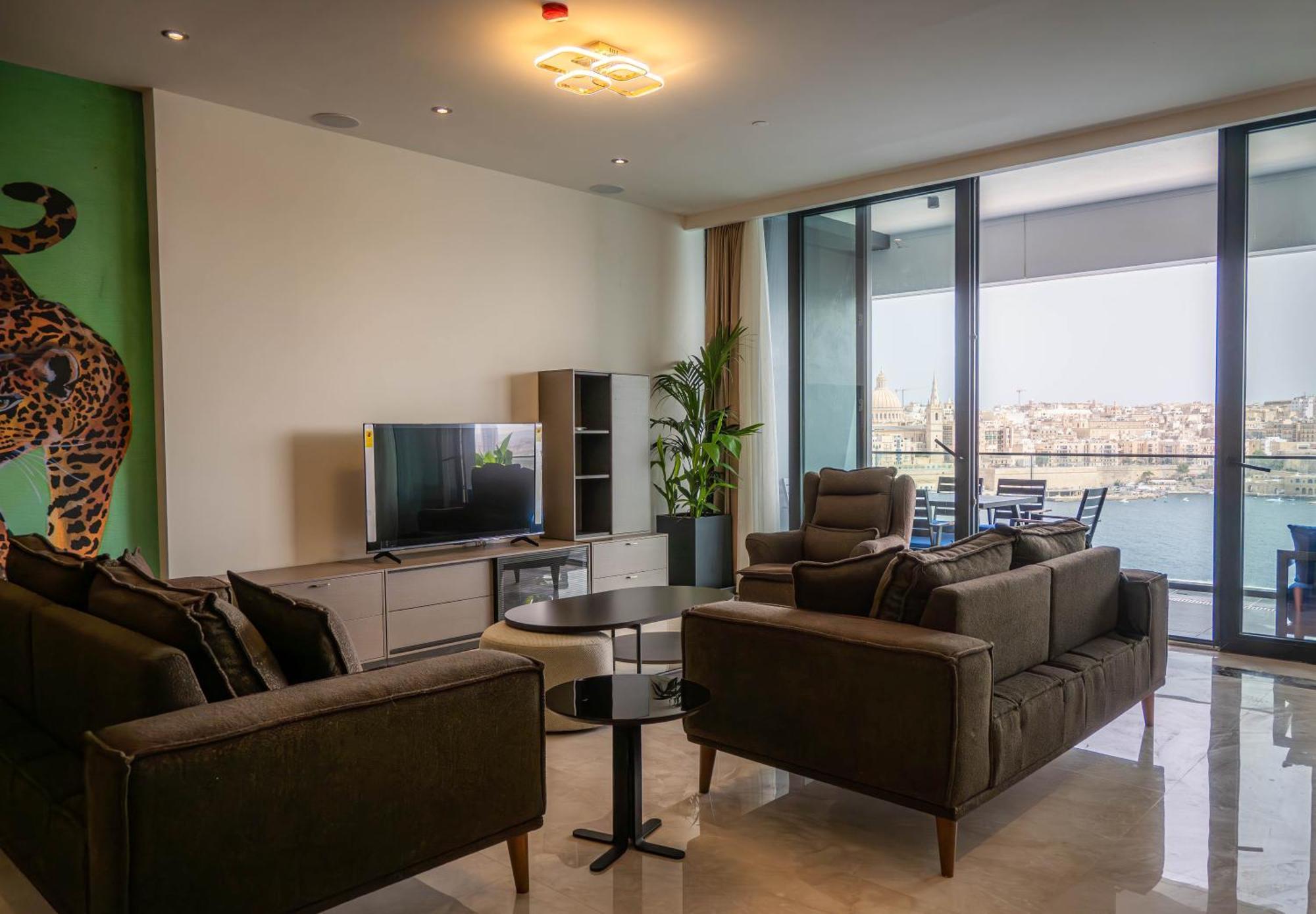 Best View Fortina Luxury Suites Sliema Buitenkant foto