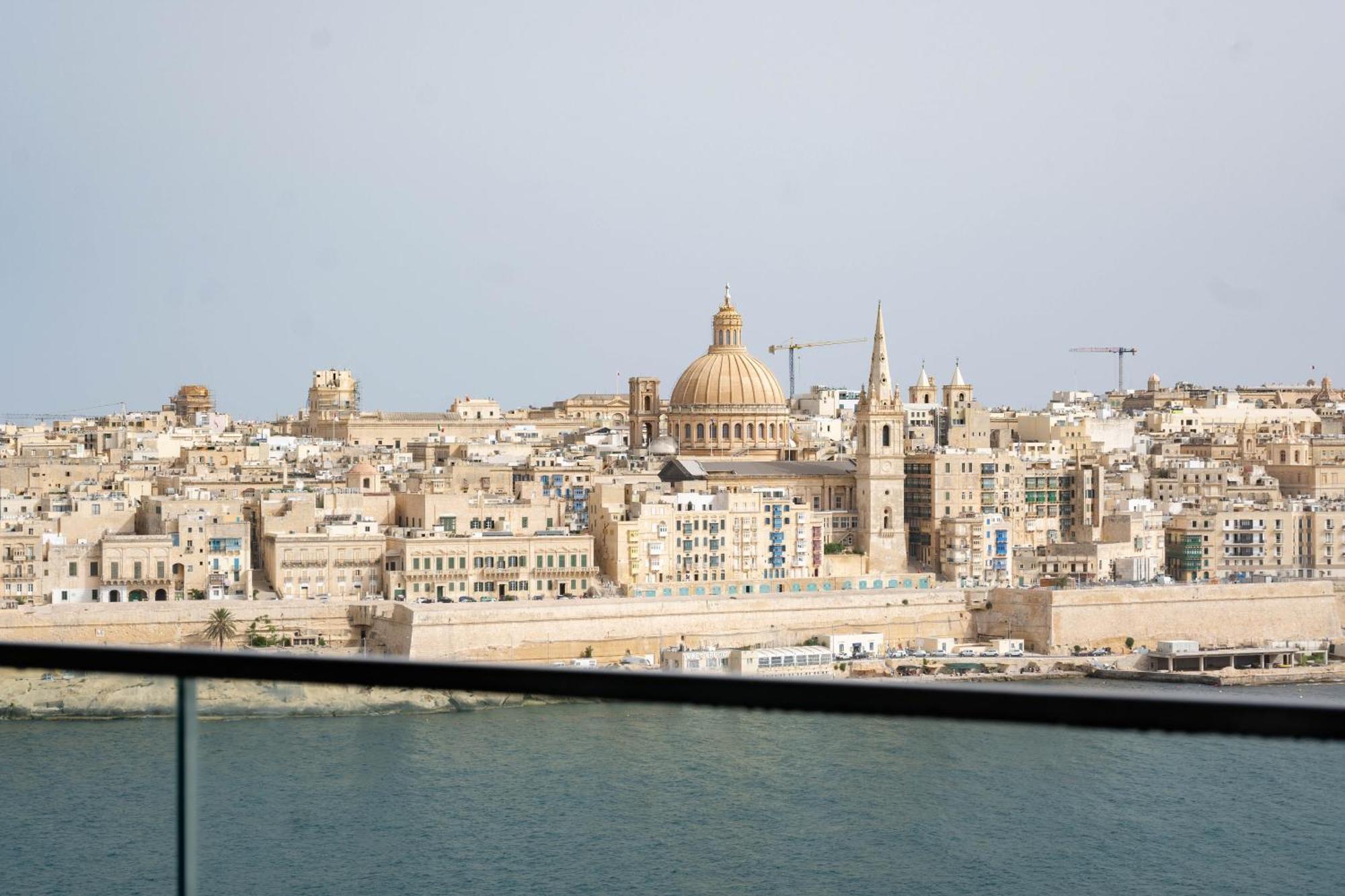 Best View Fortina Luxury Suites Sliema Buitenkant foto